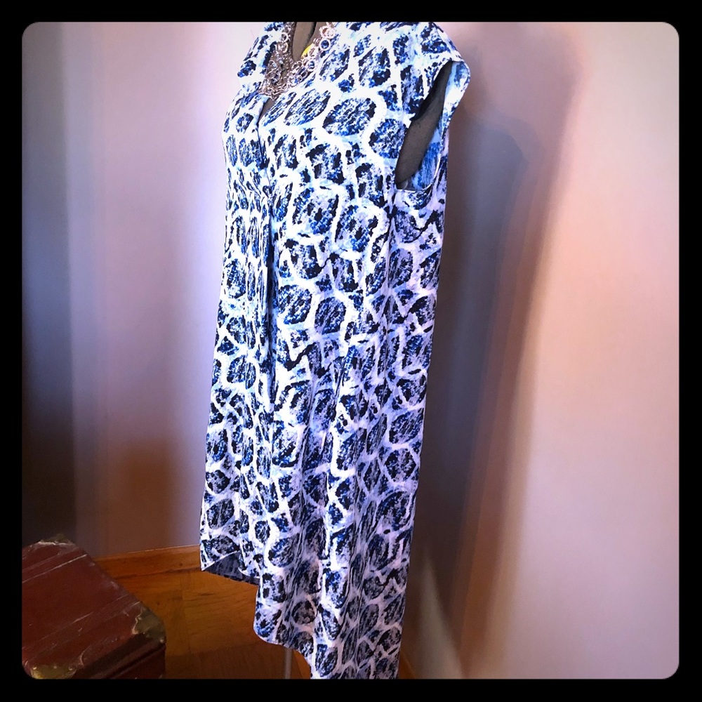 Rachel Roy Asymmetrical closure Tunic
